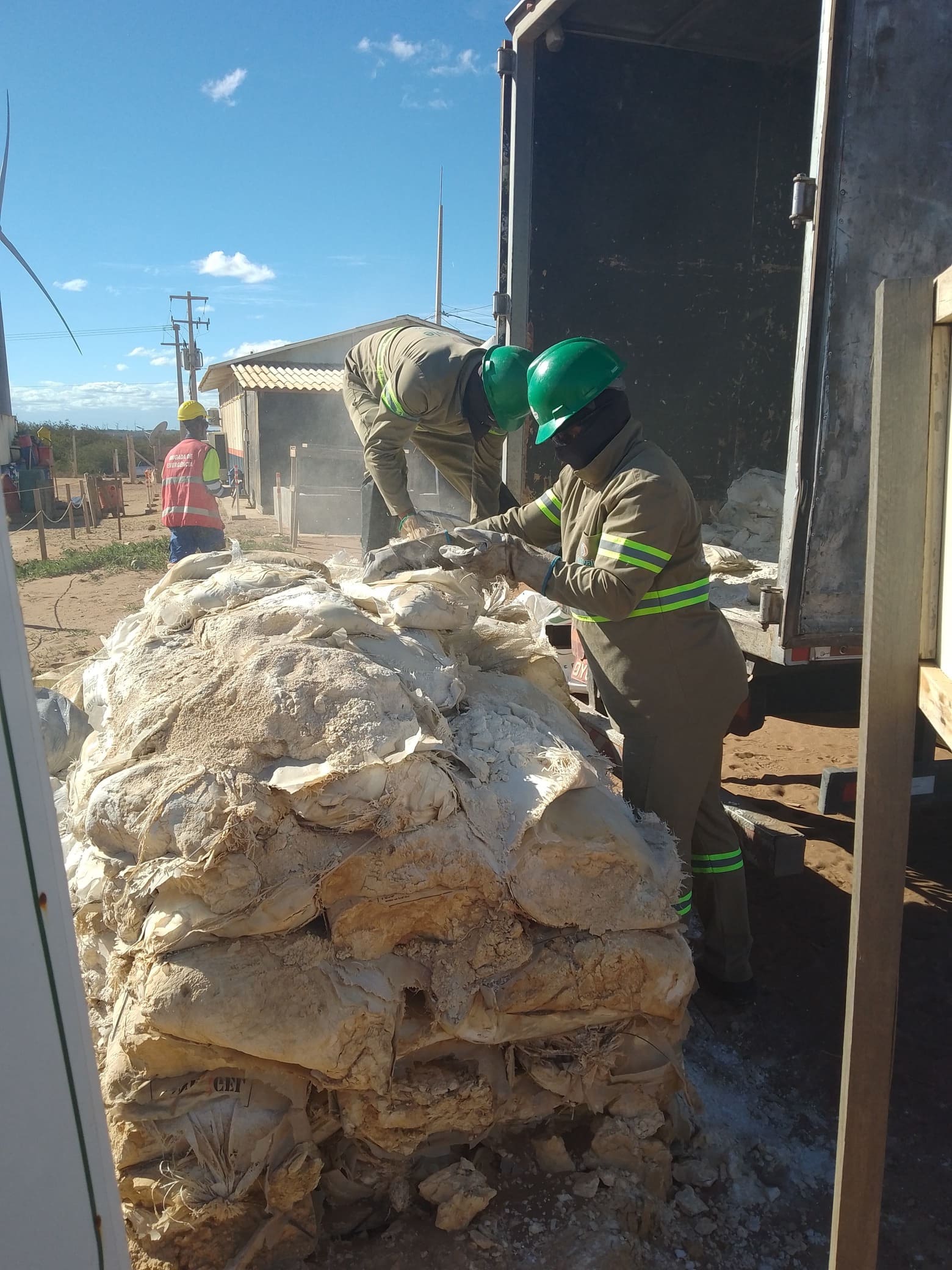 Laboratório de análise de resíduos perigosos